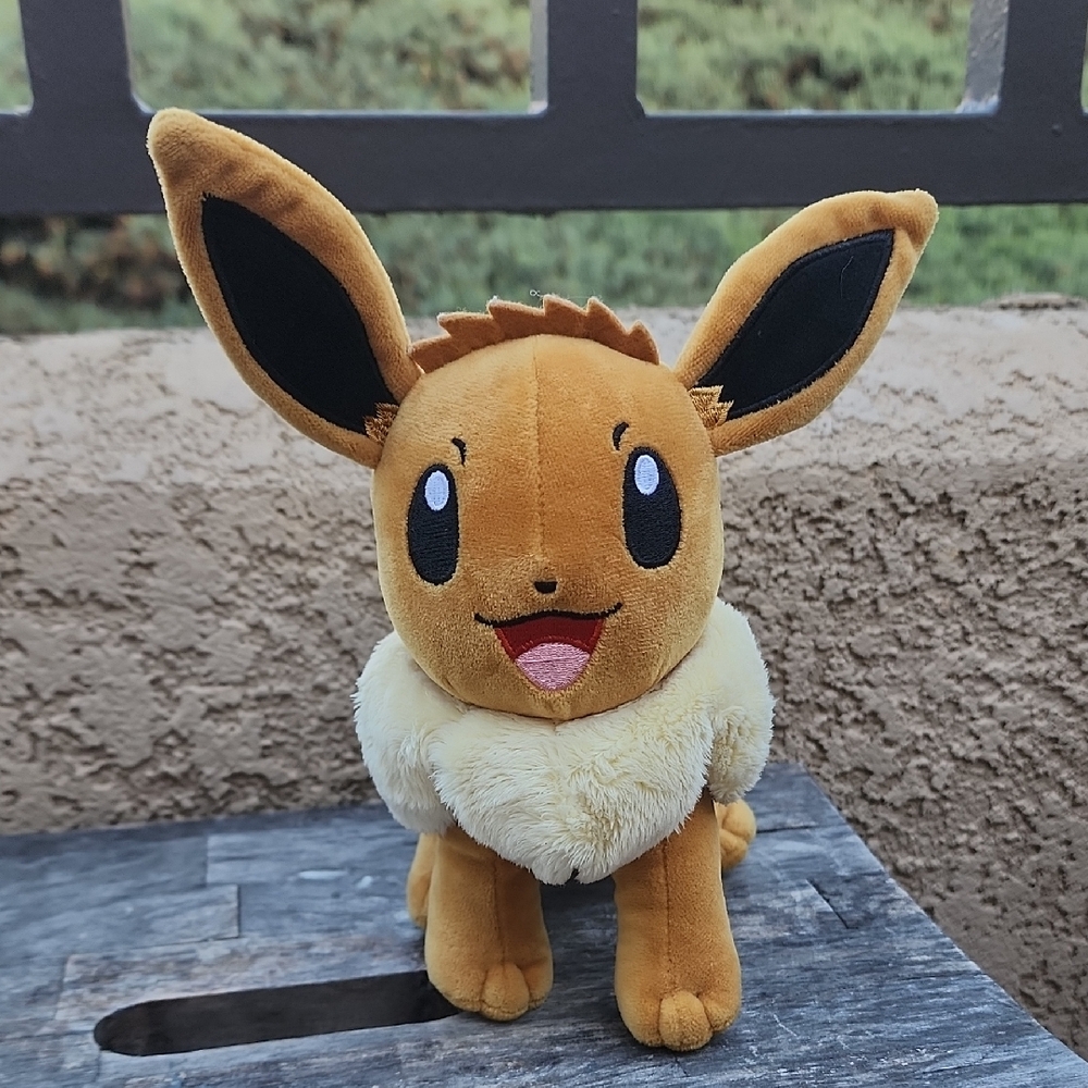 Nintendo Eevee Plush Toy Tan